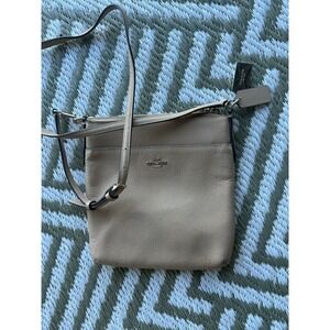 coach messenger crossbody bag beige leather
